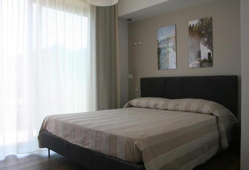 تختخواب و صبحانه Sotto L Eremo