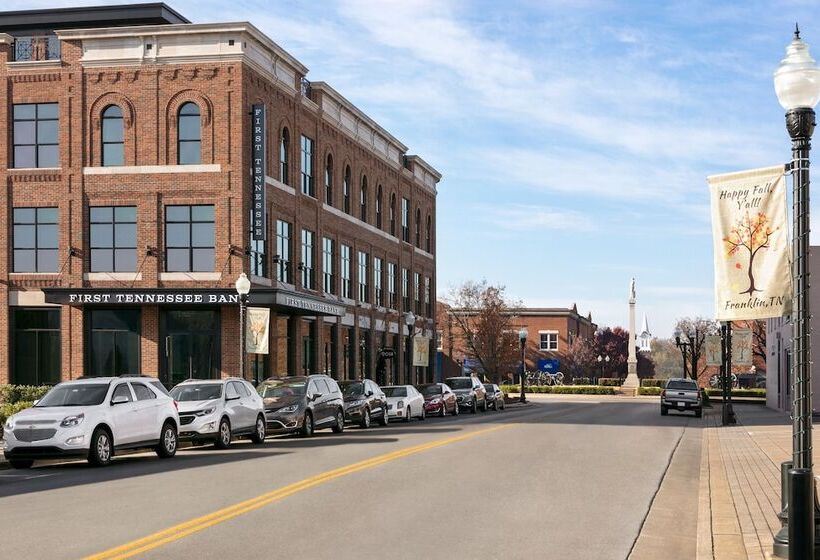 هتل The Harpeth Franklin Downtown, Curio Collection By Hilton