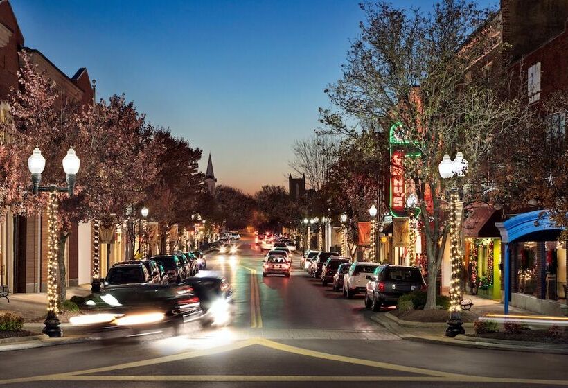 هتل The Harpeth Franklin Downtown, Curio Collection By Hilton