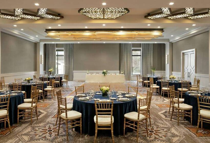 هتل The Harpeth Franklin Downtown, Curio Collection By Hilton
