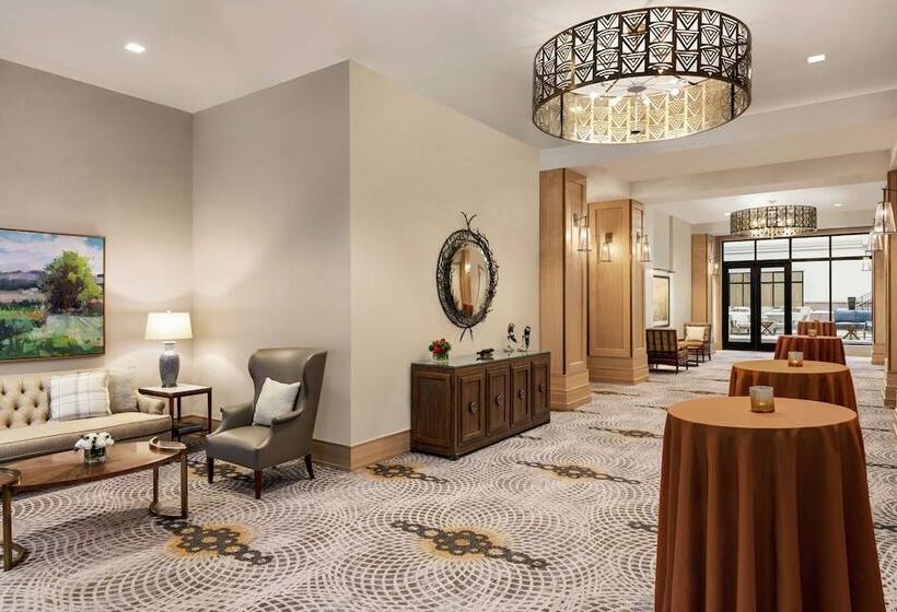هتل The Harpeth Franklin Downtown, Curio Collection By Hilton