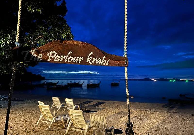 هتل The Parlour Krabi