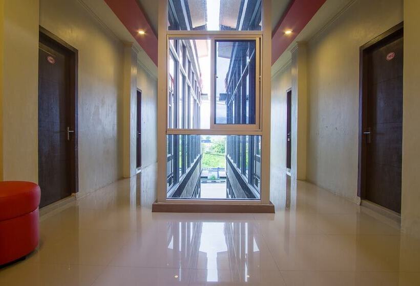 پانسیون Reddoorz Near Taman Kota Ternate