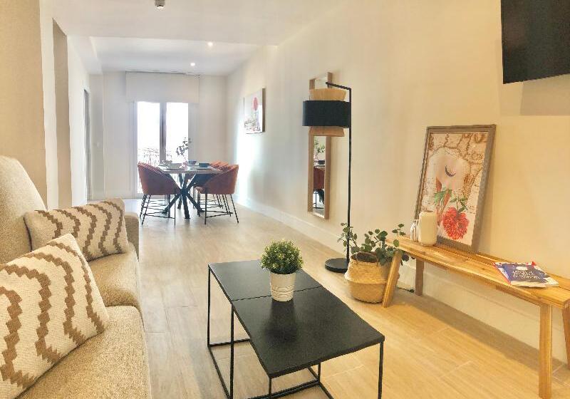 Apartamentos Magna Sevilla