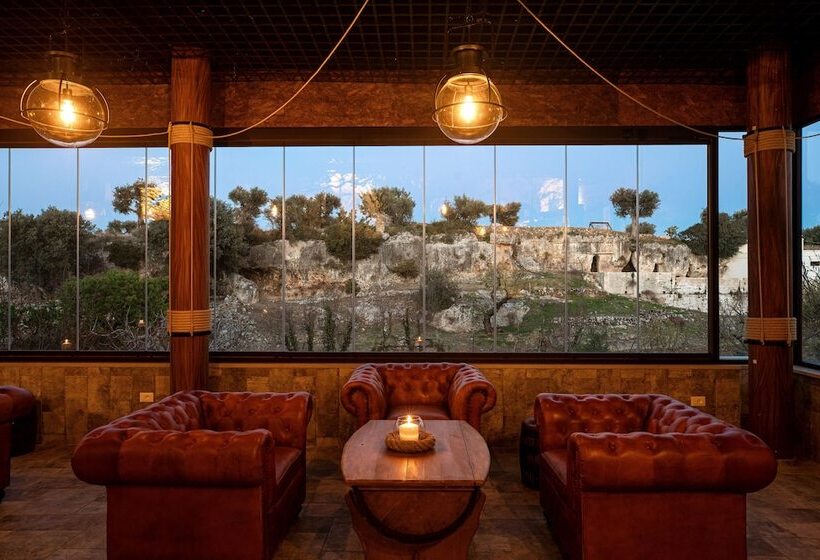 فندق Masseria Torre Rossa