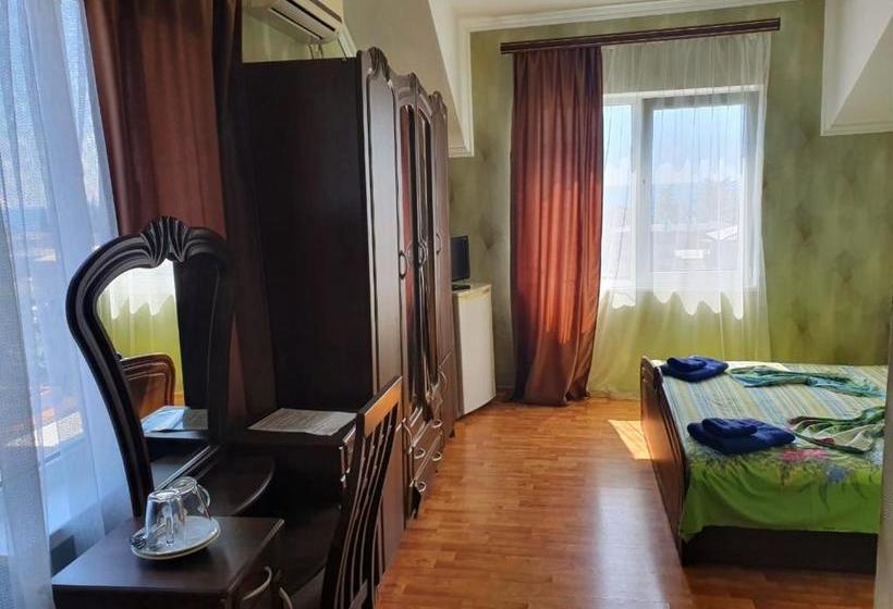 پانسیون ахра