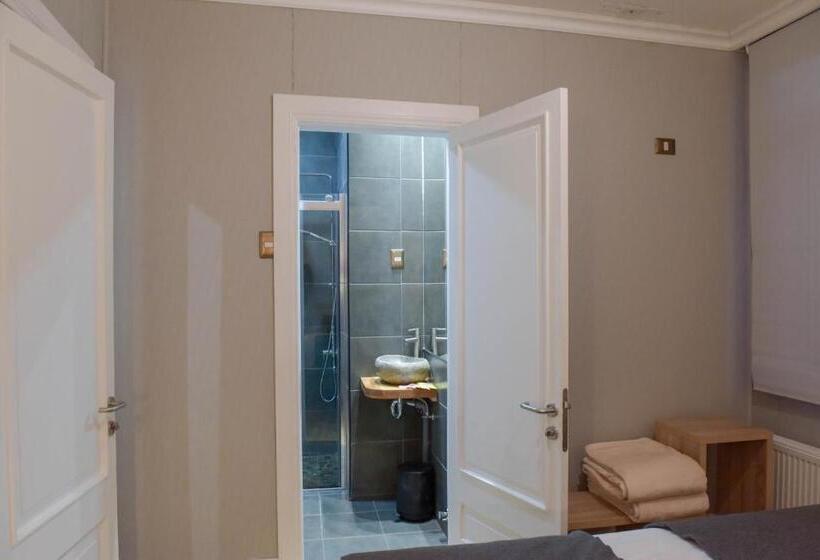 فندق Hostal Boutique Puerta Roja