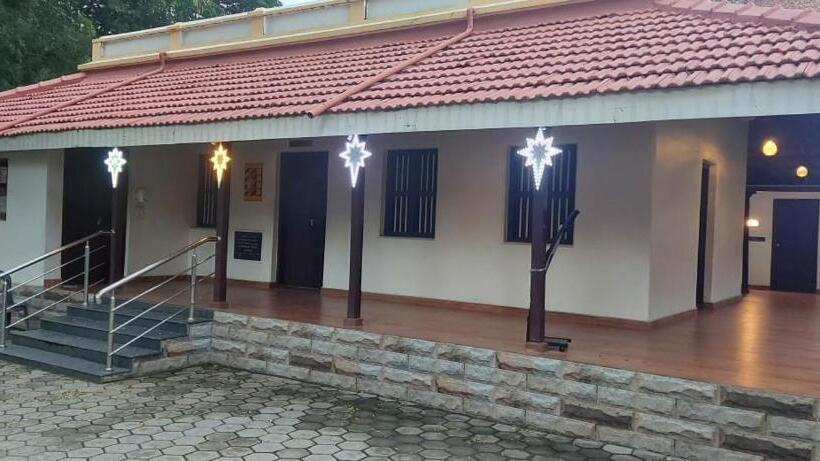 בית מלון כפרי Ymca Program Centre