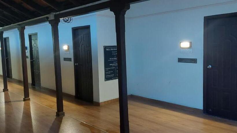 בית מלון כפרי Ymca Program Centre