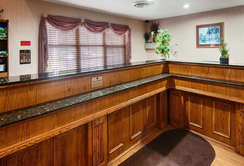 בית מלון כפרי Baymont By Wyndham Chester Il