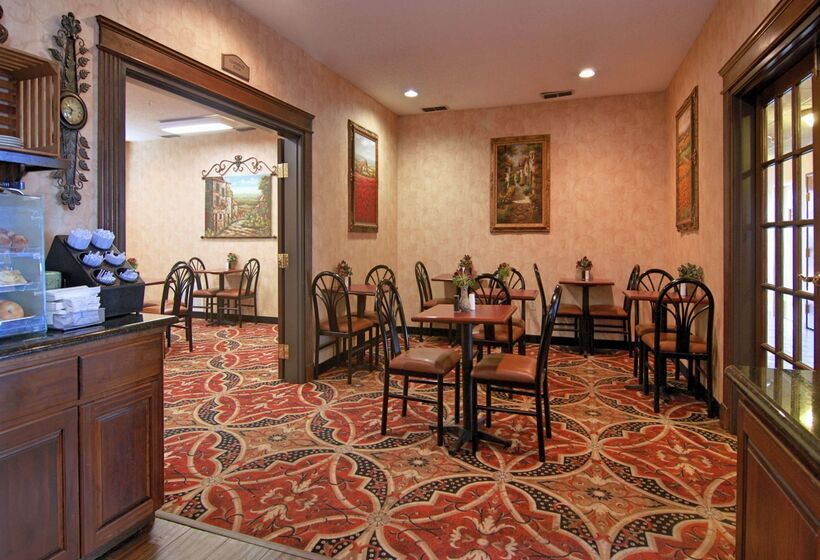 هتل Best Western Plus Southpark Inn & Suites