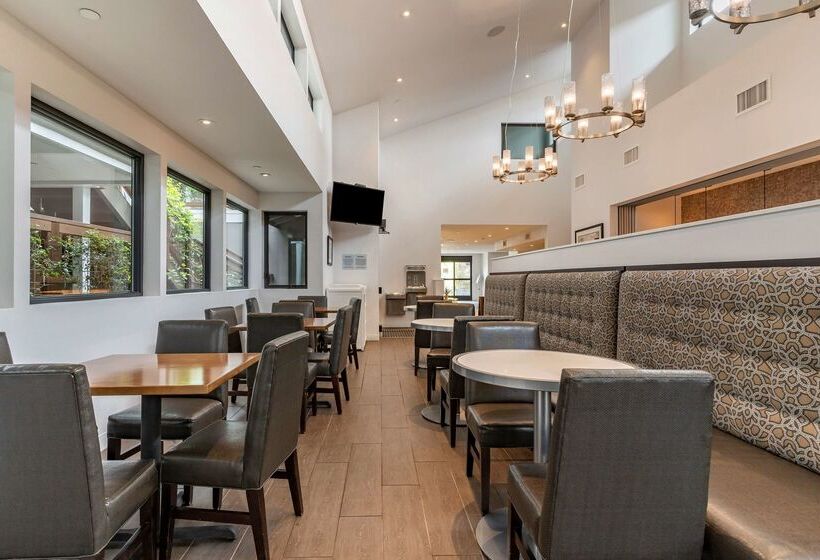 호텔 Best Western Plus Stevenson Manor