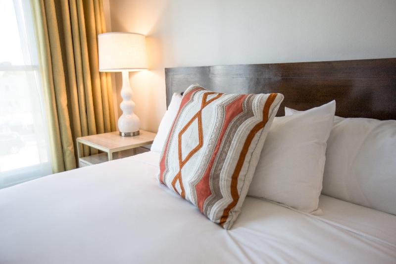 هتل Beverly Terrace Powered By Sonder