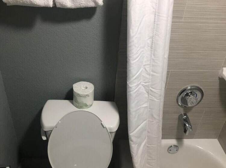 فندق Brandon Motor Lodge