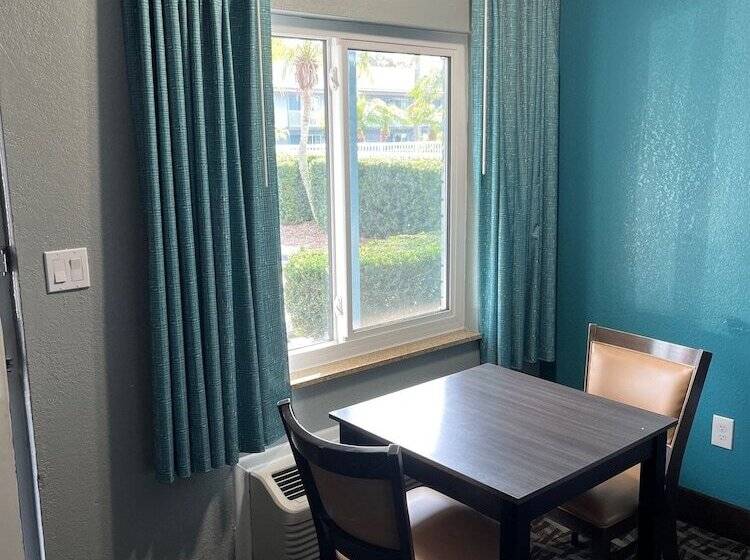 فندق Brandon Motor Lodge