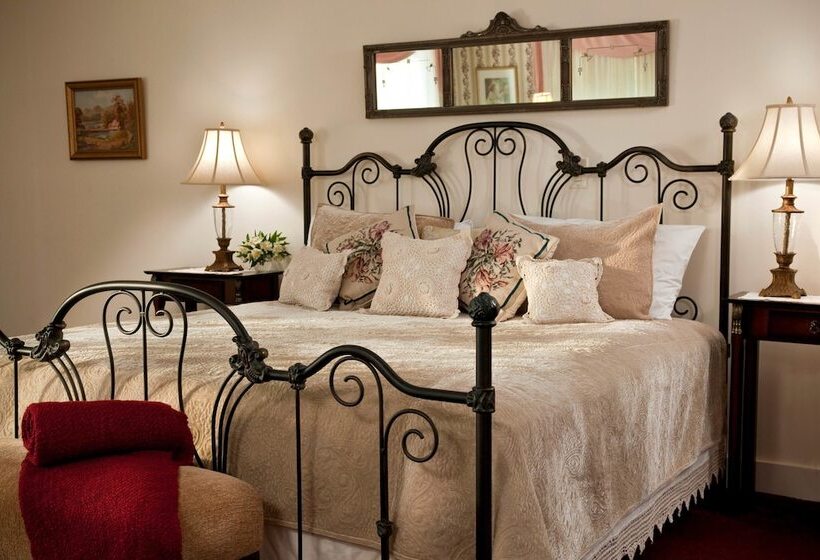 هتل Brook Farm Inn