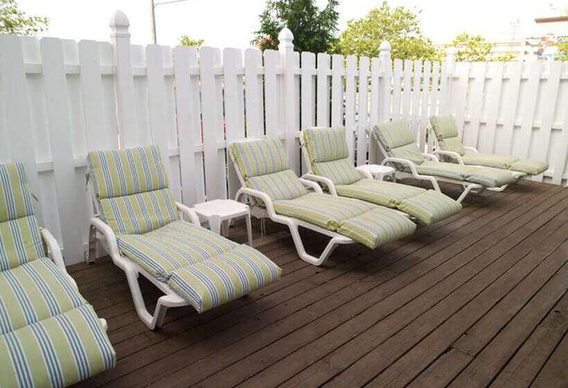 هتل Cayman Suites