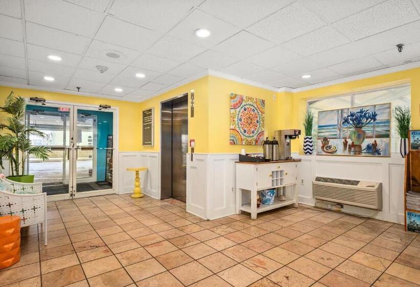 هتل Cayman Suites