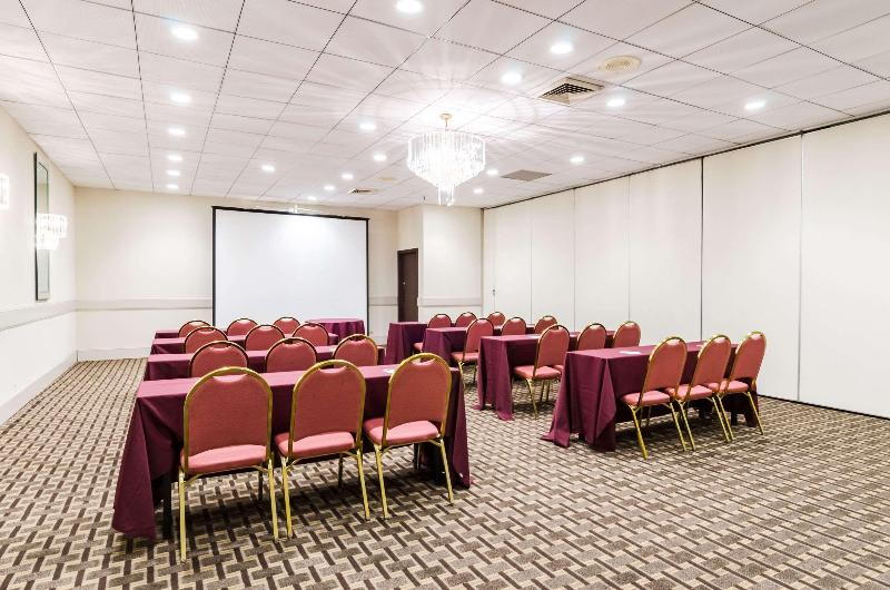 هتل Clarion  And Aqua Lagoon Waterpark