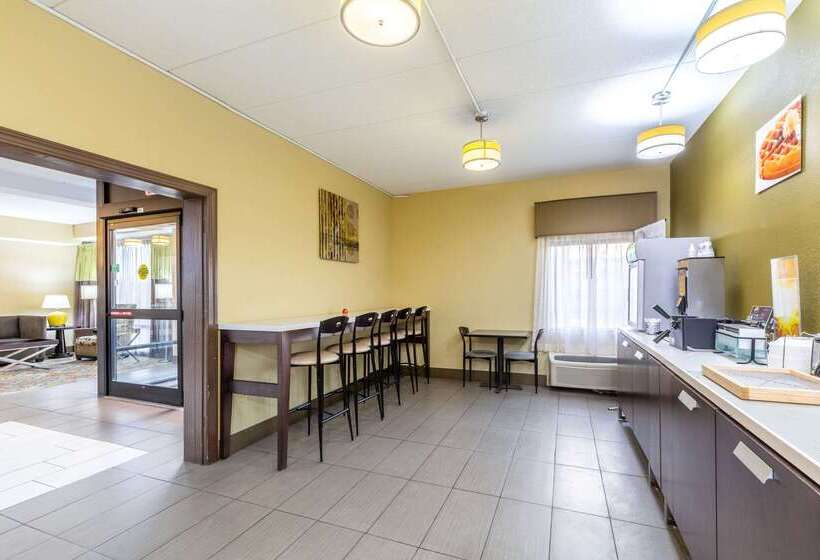 فندق Quality Inn & Suites Southport