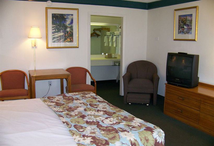 فندق The Budget Inn & Suites