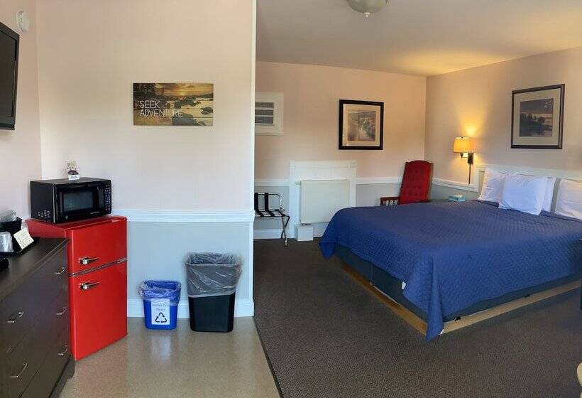 מוטל Bucksport Inn