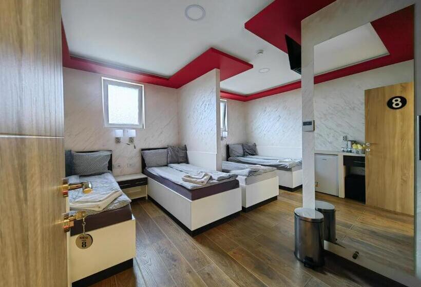 هاستل Oldbrick Pub