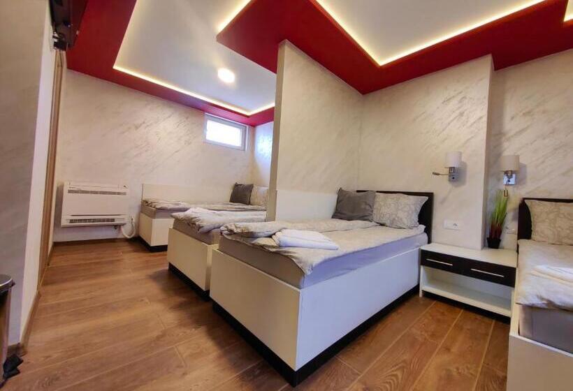 هاستل Oldbrick Pub