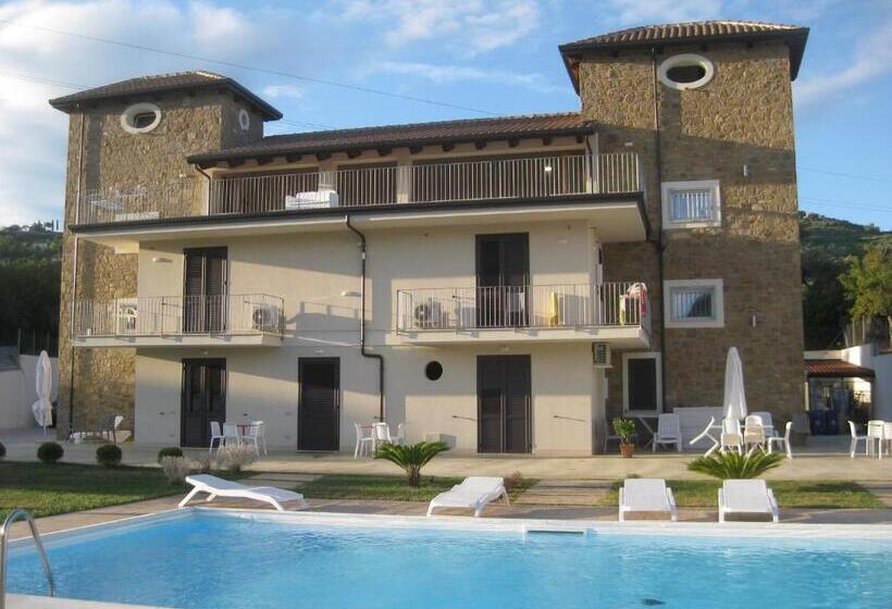 مبيت وإفطار Le Torri Del Cilento