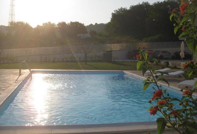 مبيت وإفطار Le Torri Del Cilento