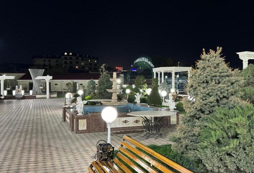 فندق Alexander