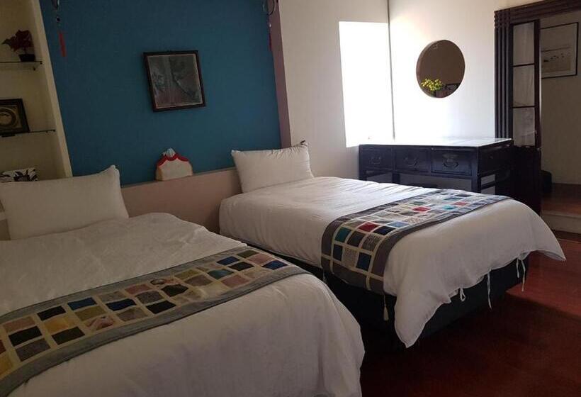 پانسیون Eternal Seaside House