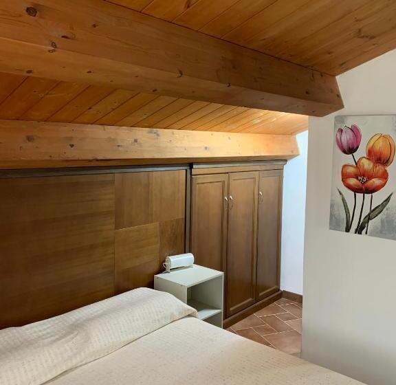 住宿加早餐  La Brezza Del Pollino