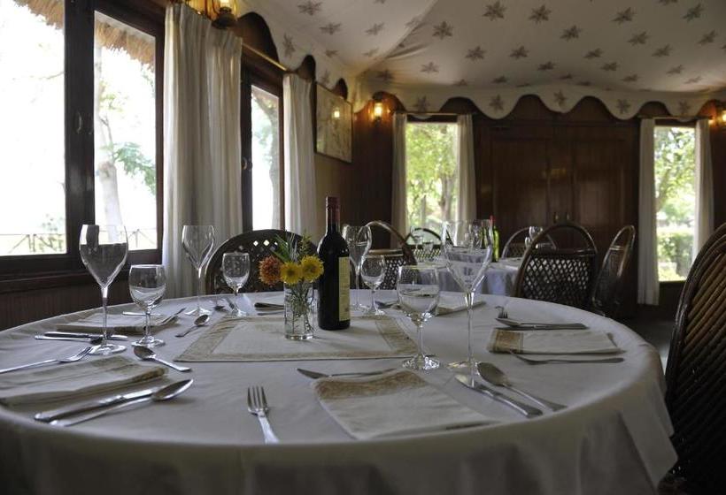 منتجع Dera Village  The Clement Retreats