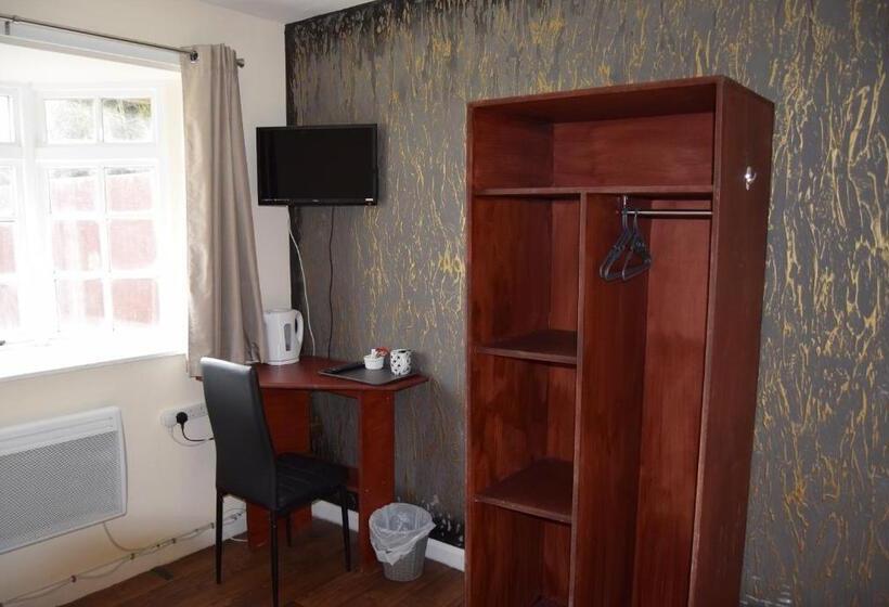 تختخواب و صبحانه The Watling Inn