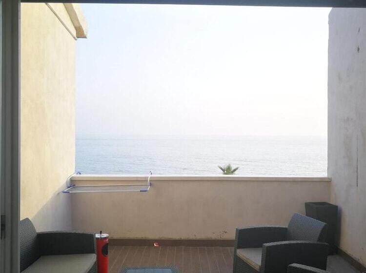 مبيت وإفطار Borgo Marinaro