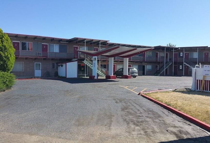 Thunder Bird Motel