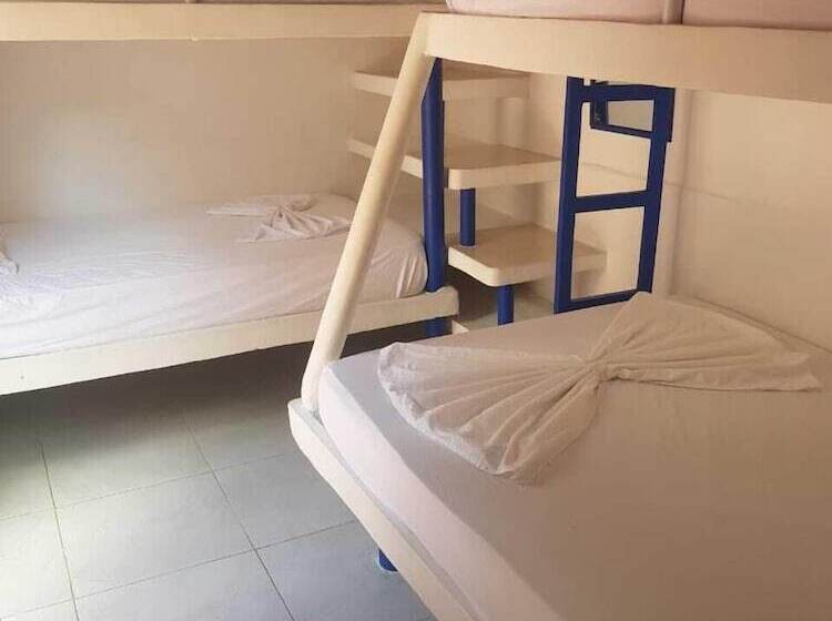 هتل Playa Tiburon