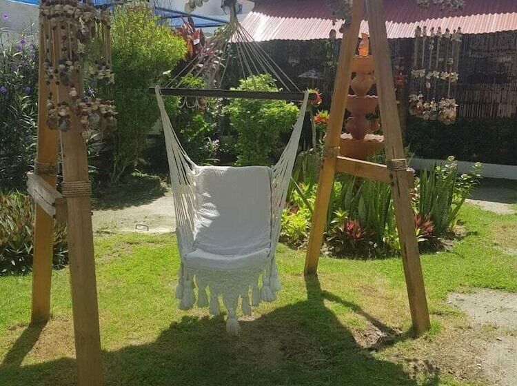 هتل Playa Tiburon