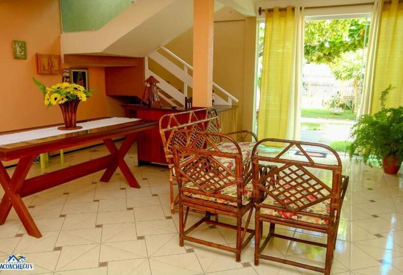 پانسیون Pousada Aconcheg Us