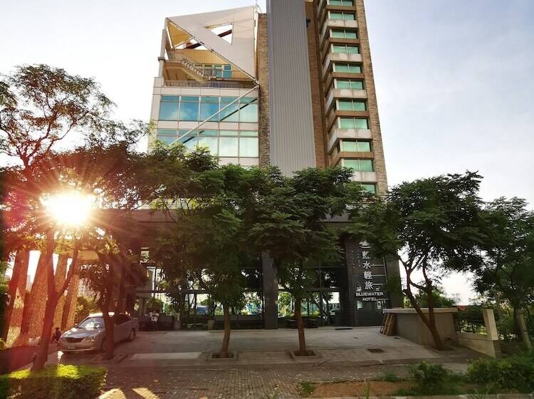 هاستل Bluewater Hotel Xpark Gloria Outlets Taoyuan Baseball Stadium