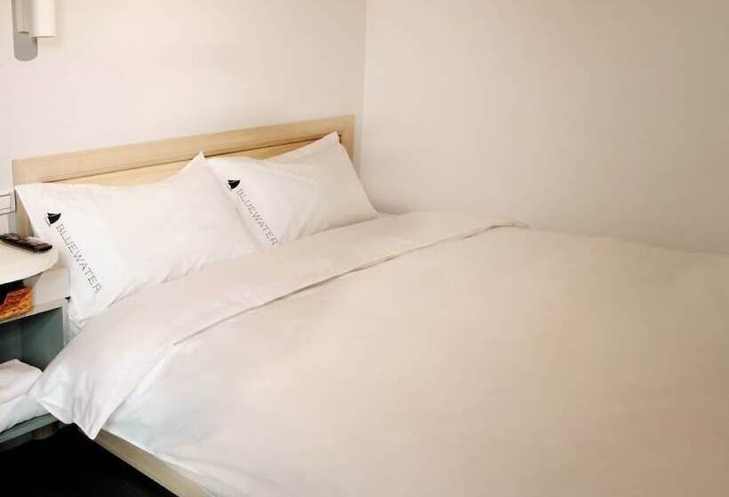 هاستل Bluewater Hotel Xpark Gloria Outlets Taoyuan Baseball Stadium