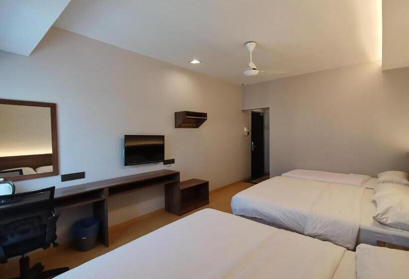 Albergue Lumut