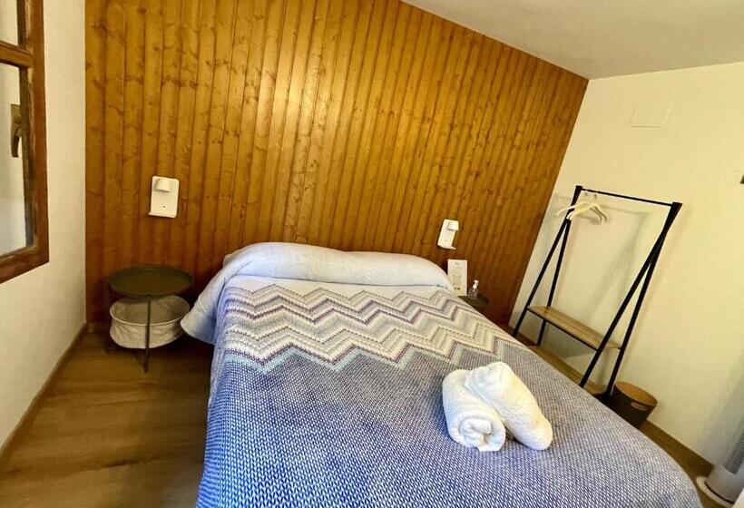 تختخواب و صبحانه Rural Hostel Dos Lucas