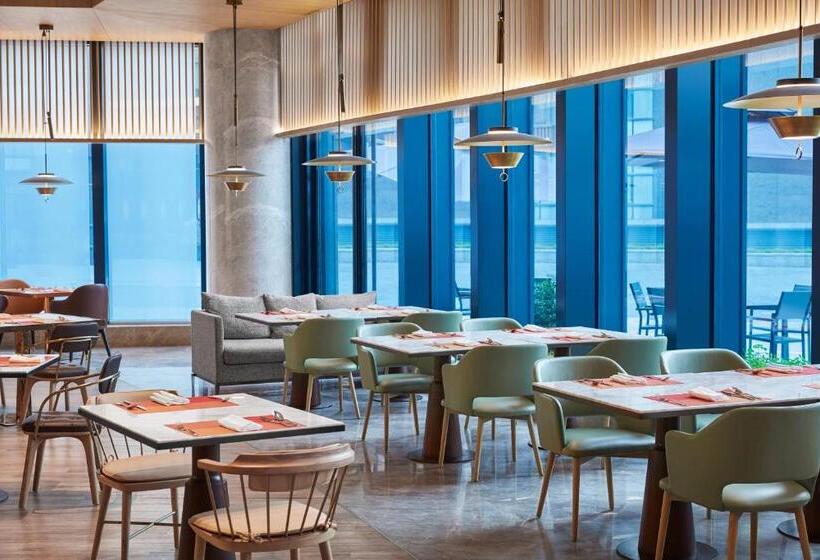 هتل Courtyard By Marriott Shanghai Songjiang