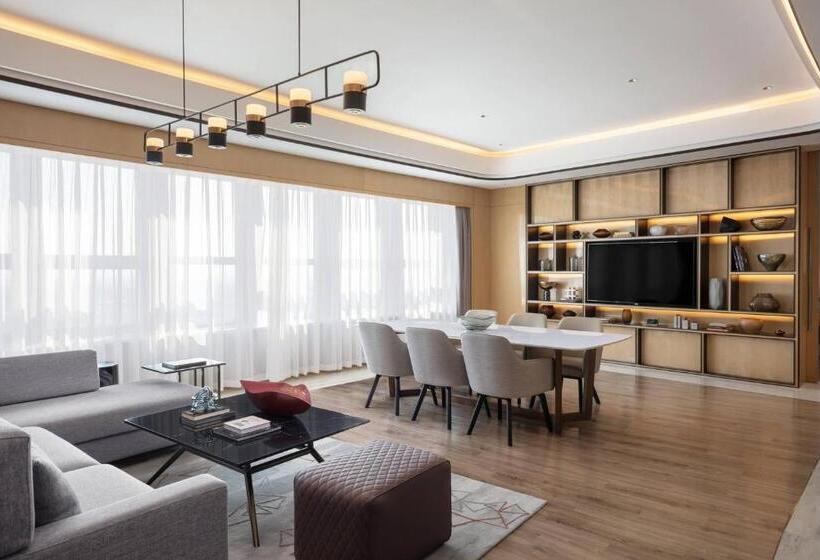 هتل Courtyard By Marriott Shanghai Songjiang