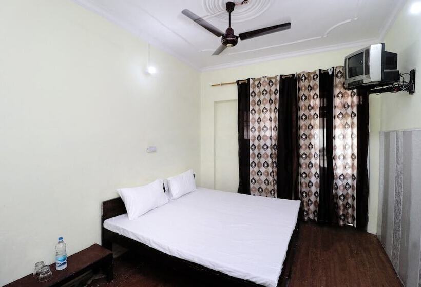 בית מלון כפרי Spot On 41126 Shri Krishankripa Guest House