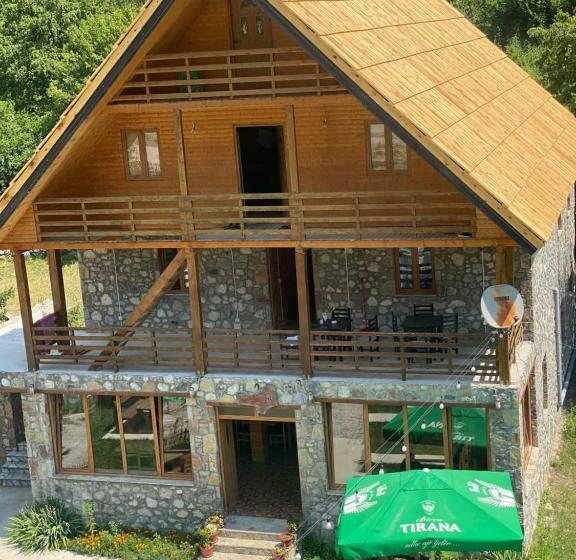 پانسیون Alpinehouse Theth