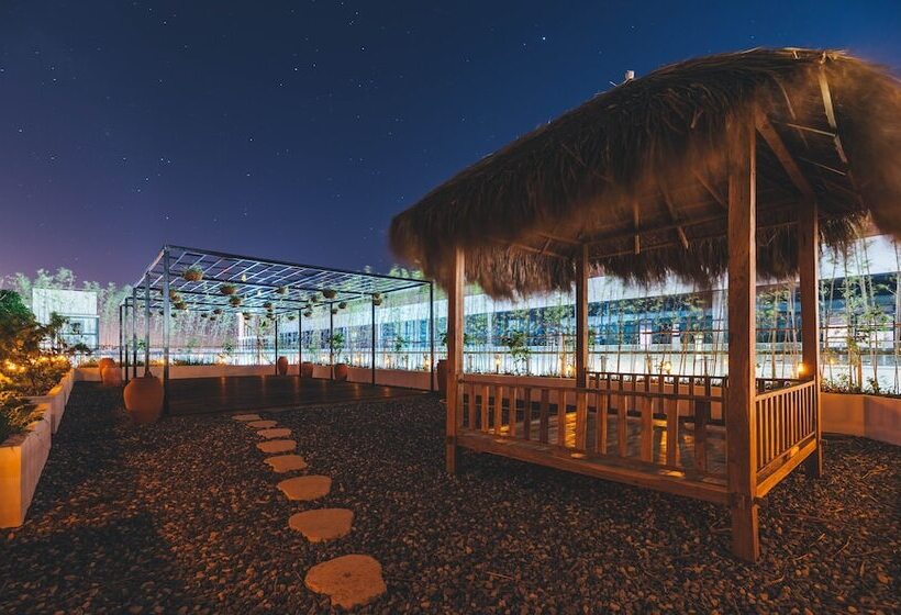 Atour Hotel Yufeng Mountain Park Liuzhou