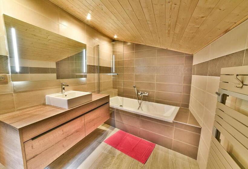 ベッドアンドブレックファースト Les Tanneries